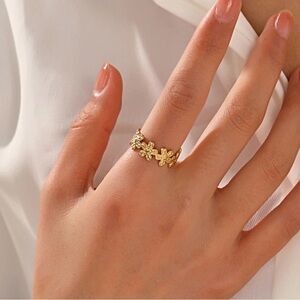 Elegant 18k Gold-Plated Floral  Stainless Steel adjustable ring